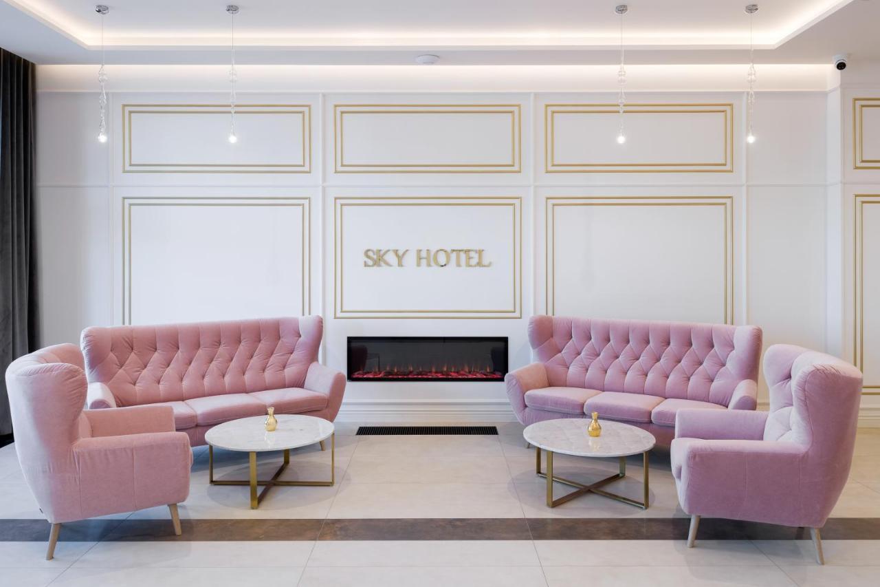 Sky Hotel Krakow Luaran gambar
