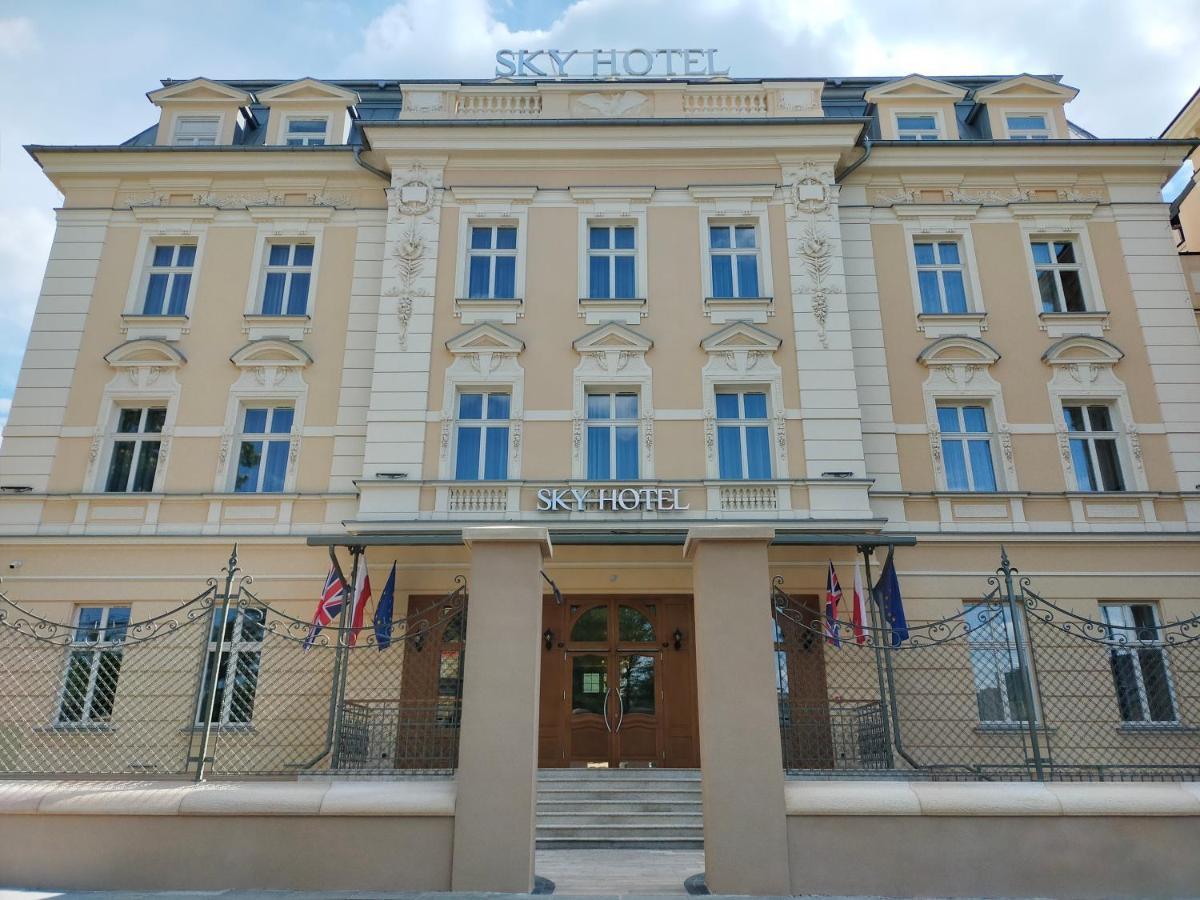 Sky Hotel Krakow Luaran gambar