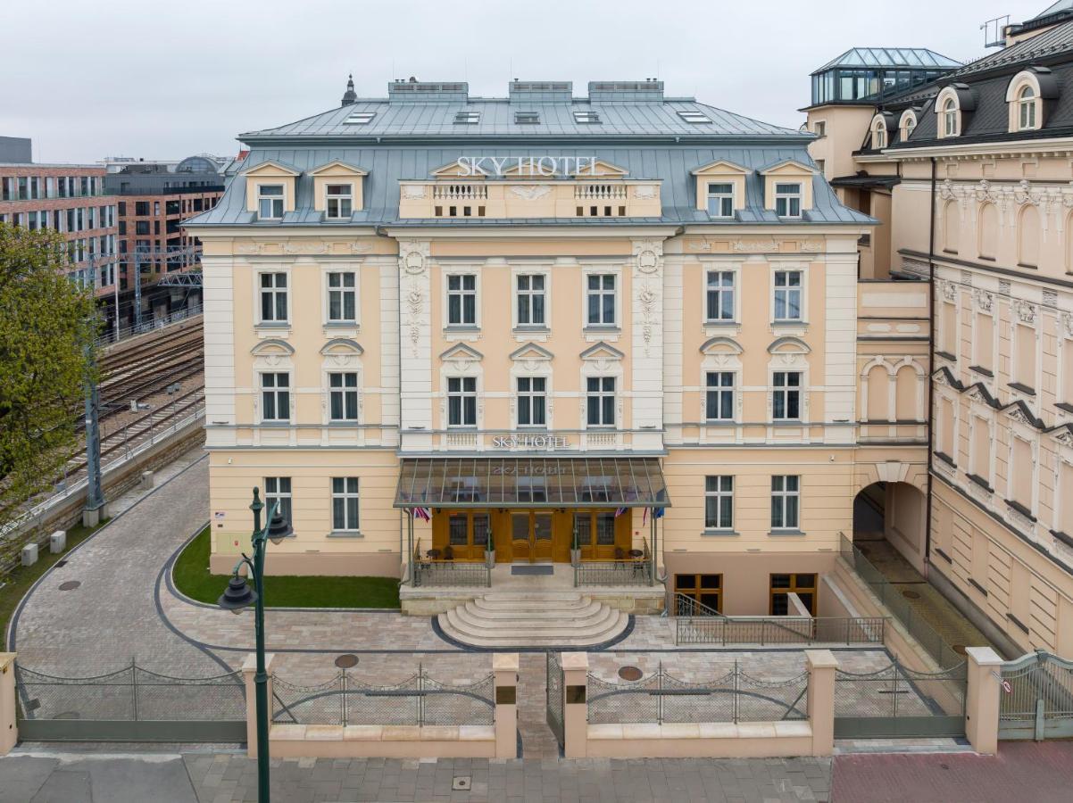 Sky Hotel Krakow Luaran gambar
