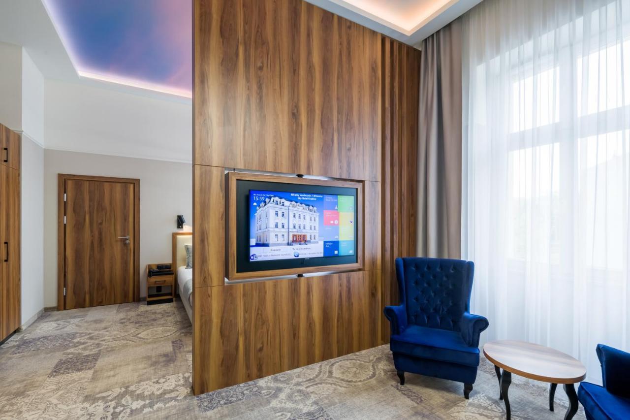 Sky Hotel Krakow Luaran gambar