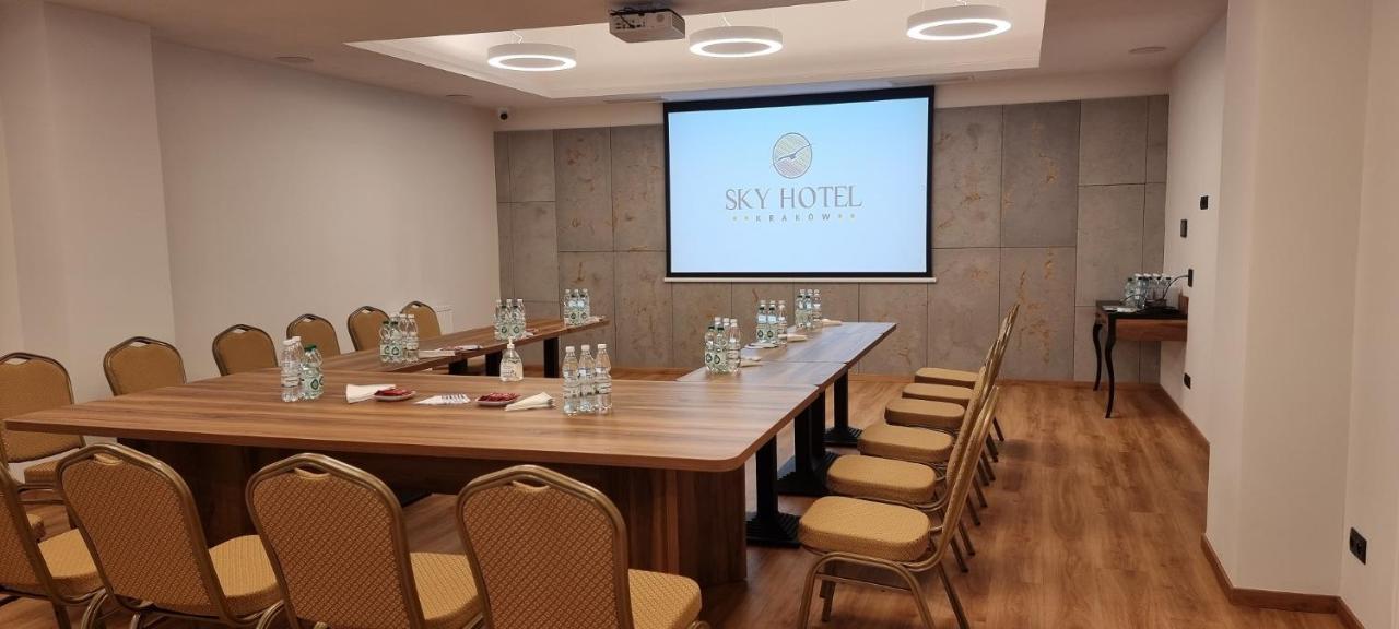 Sky Hotel Krakow Luaran gambar