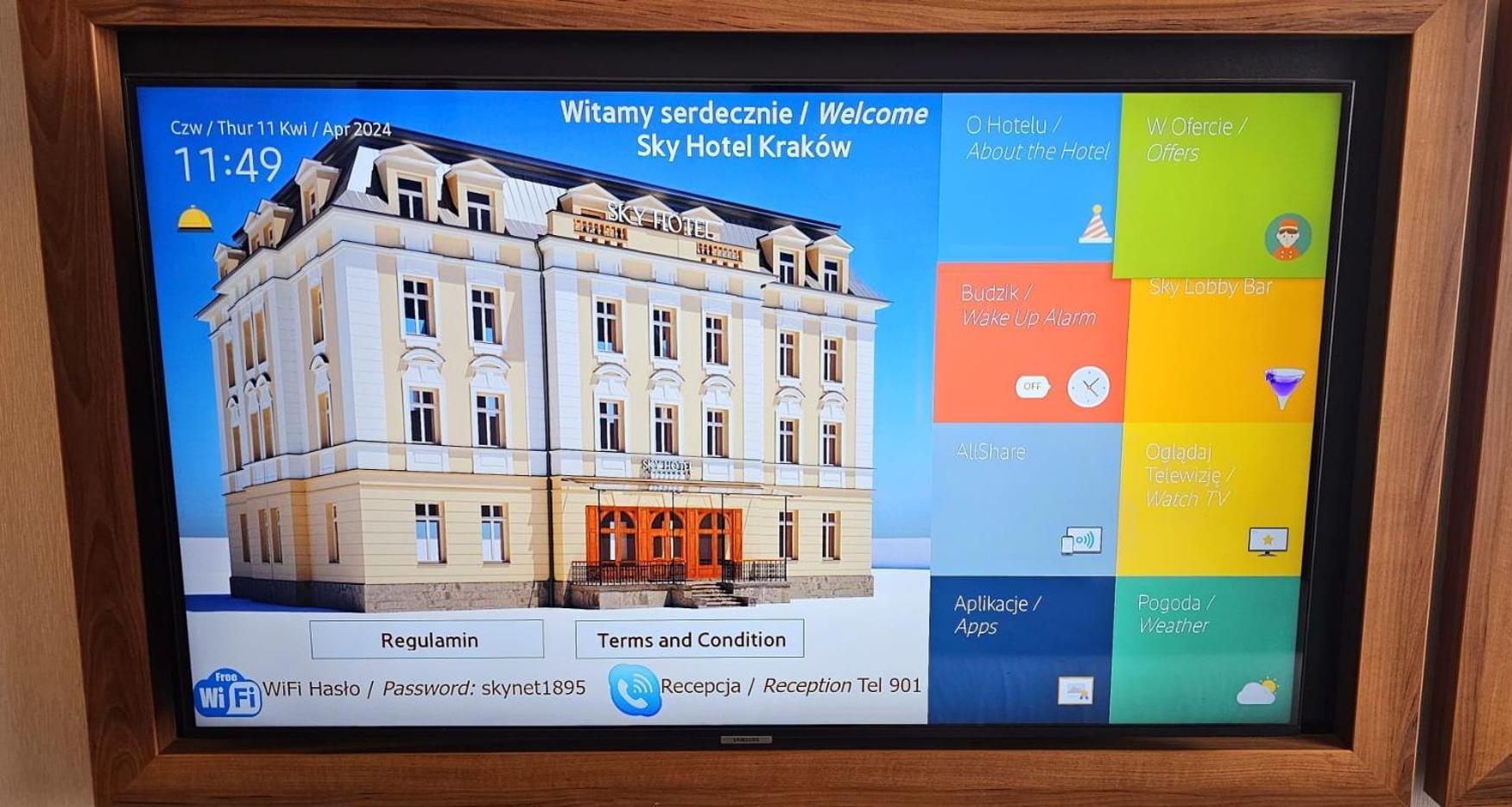 Sky Hotel Krakow Luaran gambar